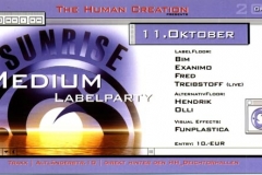 2002.10.11 Traxx
