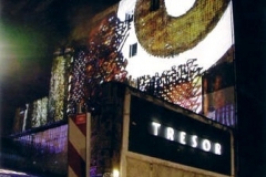 2001.12.31 Tresor